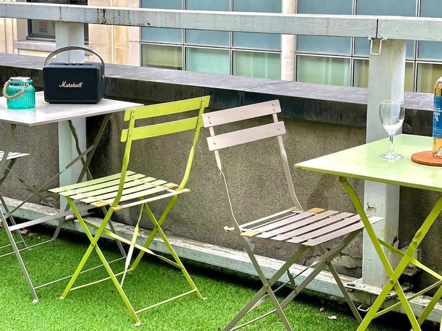 Champs Elysees-belle Terrasse, Luxueux Appartamento Parigi